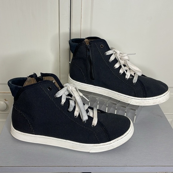 Olukai Pīlahi Women's High Top Sneakers Black Sz 8 - Picture 2 of 10